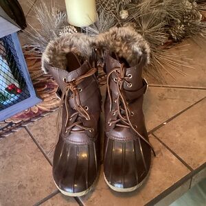 Adriana New York Brown Fur-Lined Winter Boots